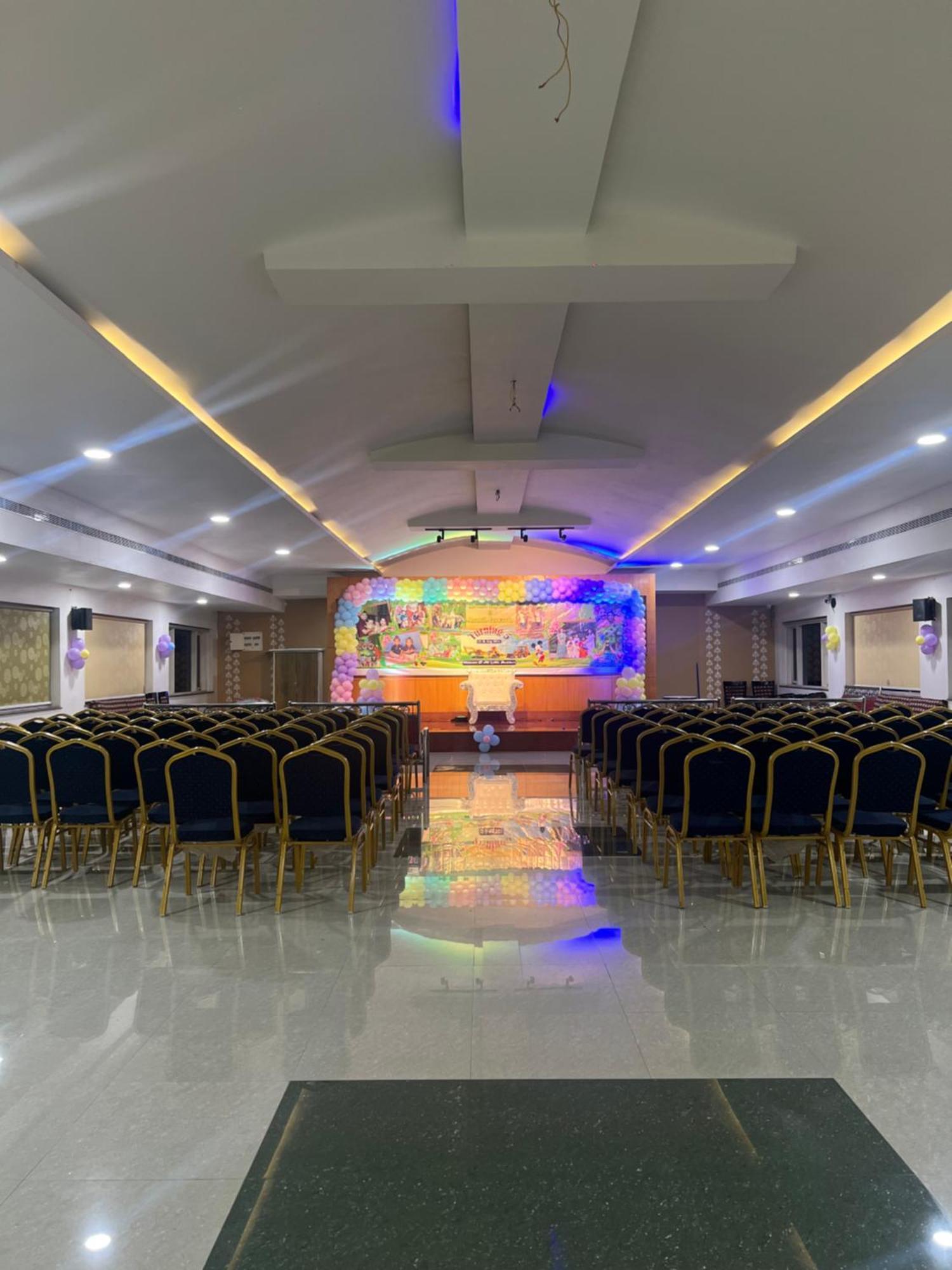Varada Nagavali Hotel Srikakulam المظهر الخارجي الصورة