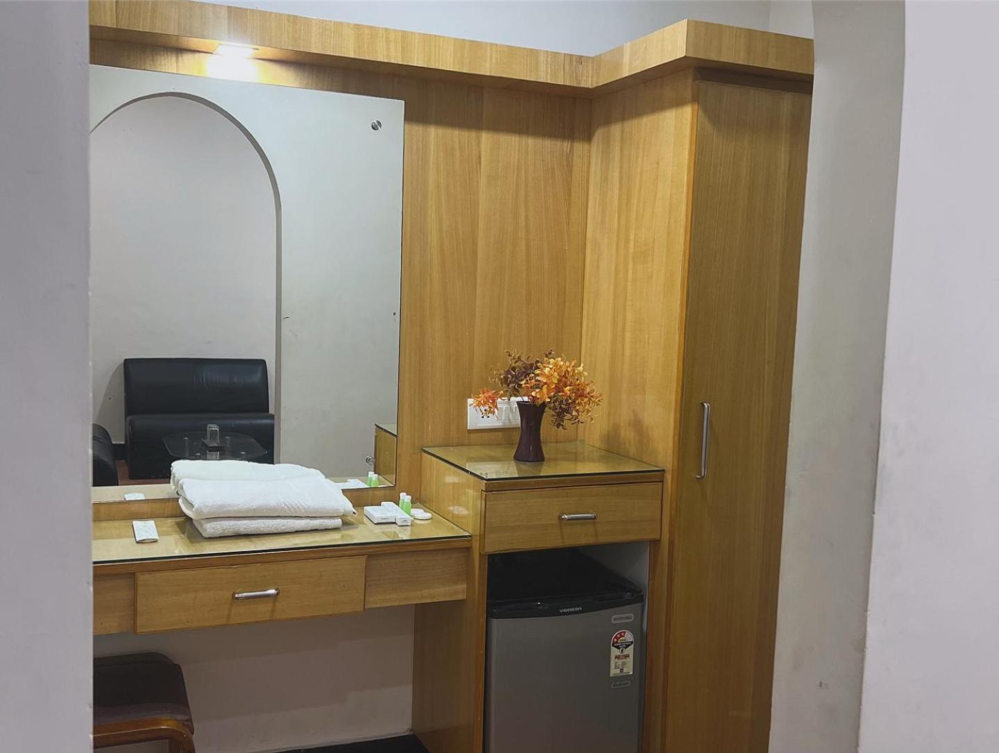 Varada Nagavali Hotel Srikakulam المظهر الخارجي الصورة