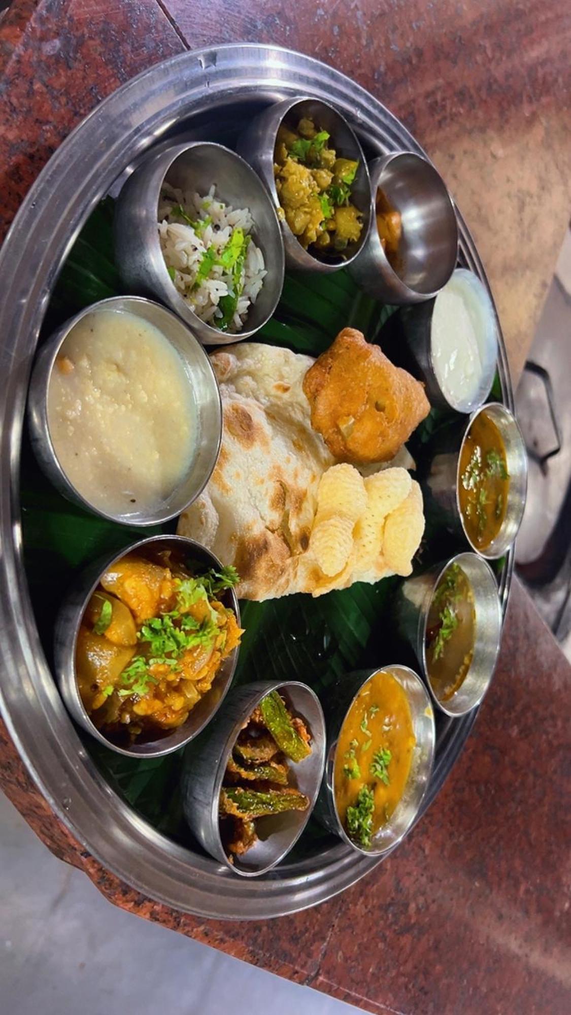 Varada Nagavali Hotel Srikakulam المظهر الخارجي الصورة