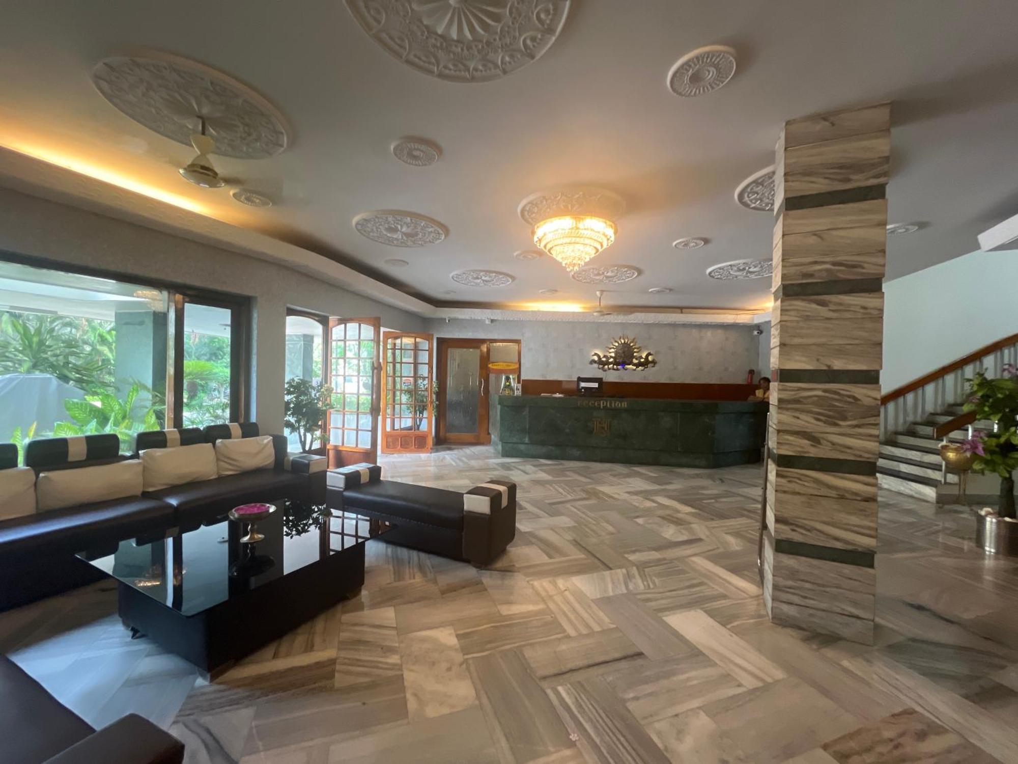 Varada Nagavali Hotel Srikakulam المظهر الخارجي الصورة